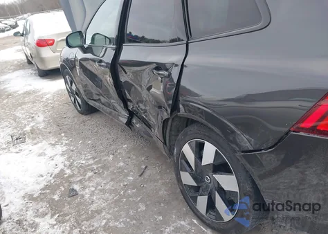 2024 Volvo Xc60 Recharge Plug-In Hybrid T8 Plus Dark Theme from USA, damaged, VIN YV4H60DL3R1924216